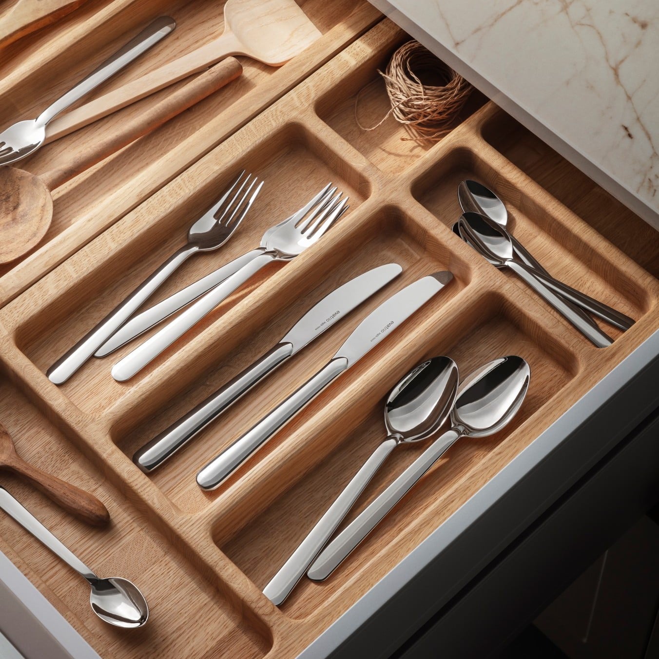 Legio Nova Cutlery - 16 pieces - Image 2