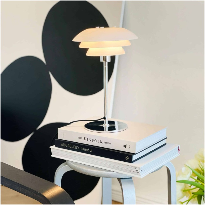 DL20 table lamp – opal/chrome